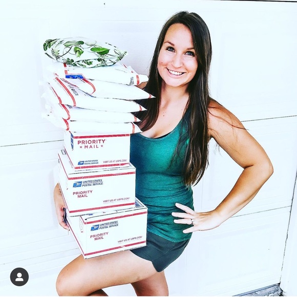 ENDED!!! Enter to win Poshmark VA Services - Picture 4 of 8